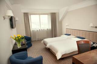 Отель Hotel Focus Люблин Двухместный номер с 1 кроватью или 2 отдельными кроватями-2